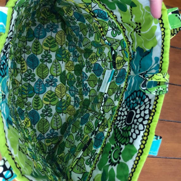 Vera Bradley Tote - Picture 2 of 4